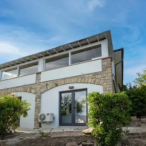 Con Giardino Vista Mare Apartment